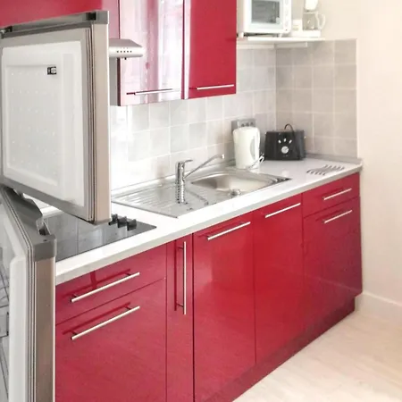 Accueillant A - 35 M², Terrasse Agreable * Néris-les-Bains