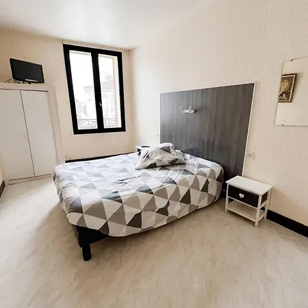 Accueillant A - 35 M², Terrasse Agreable Néris-les-Bains