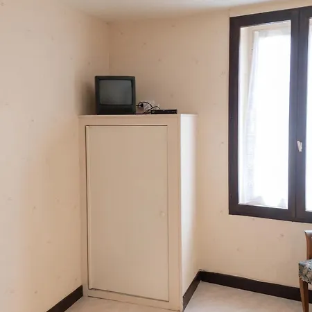 Accueillant A - 35 M², Terrasse Agreable Appartement Néris-les-Bains